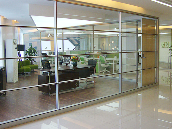 國奧小編分析隔熱條在鋁合金門窗中的應(yīng)用、