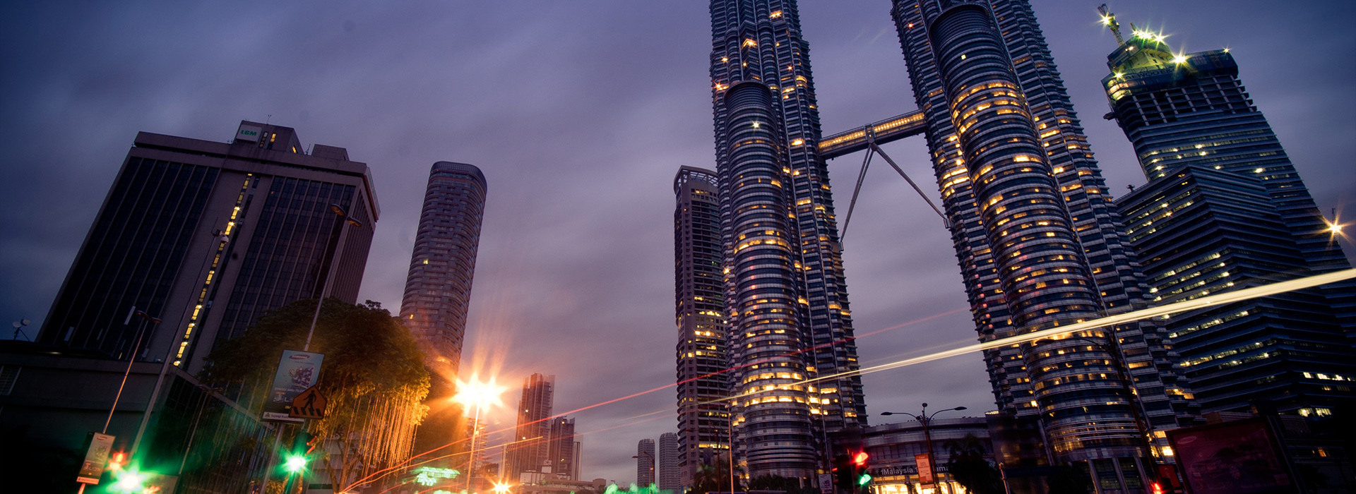 別墅高檔門(mén)窗定制廠(chǎng)家【高端門(mén)窗品牌】-別墅陽(yáng)光房設(shè)計(jì)-浙江鋁合金門(mén)窗-湖州鋁木門(mén)窗